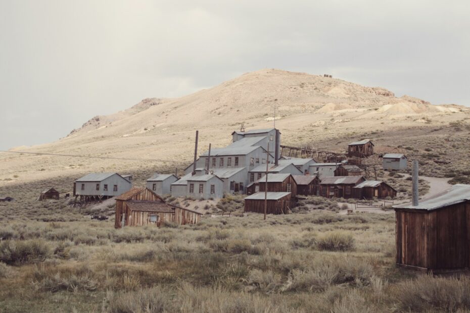 From Gold Rushes to Ghost Towns: Exploring Montana's Mining History Through Hidden Gems